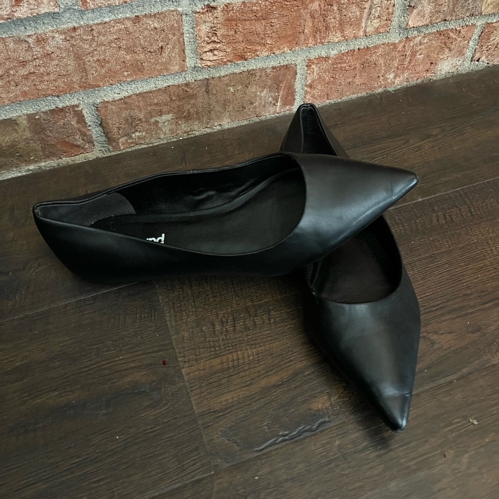 Abound Black Pointed Flats